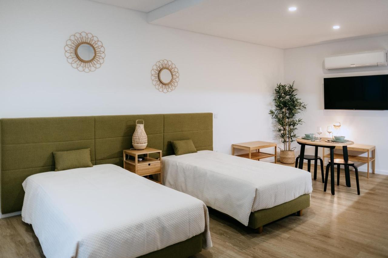 Villa Teresa Apartamentos ヴィラ・ノヴァ・デ・ガイア エクステリア 写真