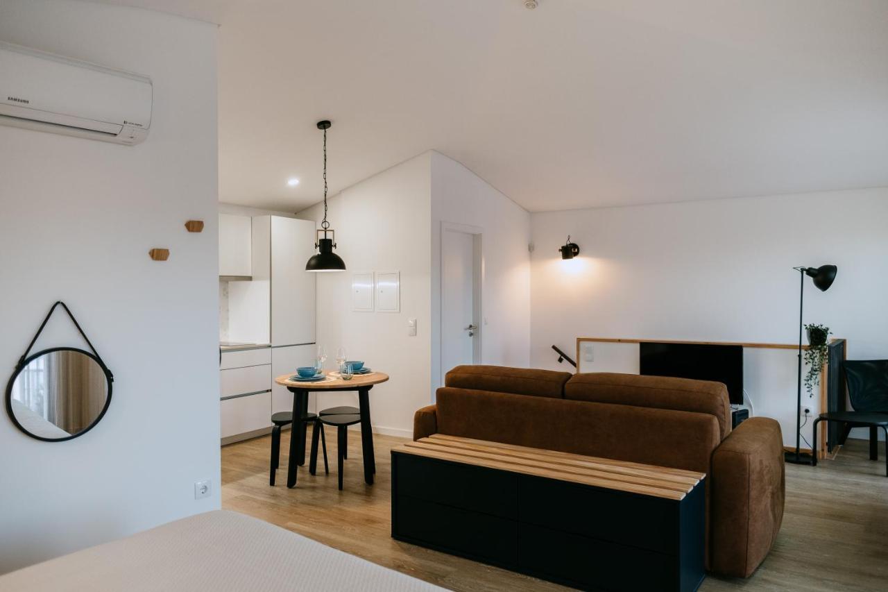 Villa Teresa Apartamentos ヴィラ・ノヴァ・デ・ガイア エクステリア 写真