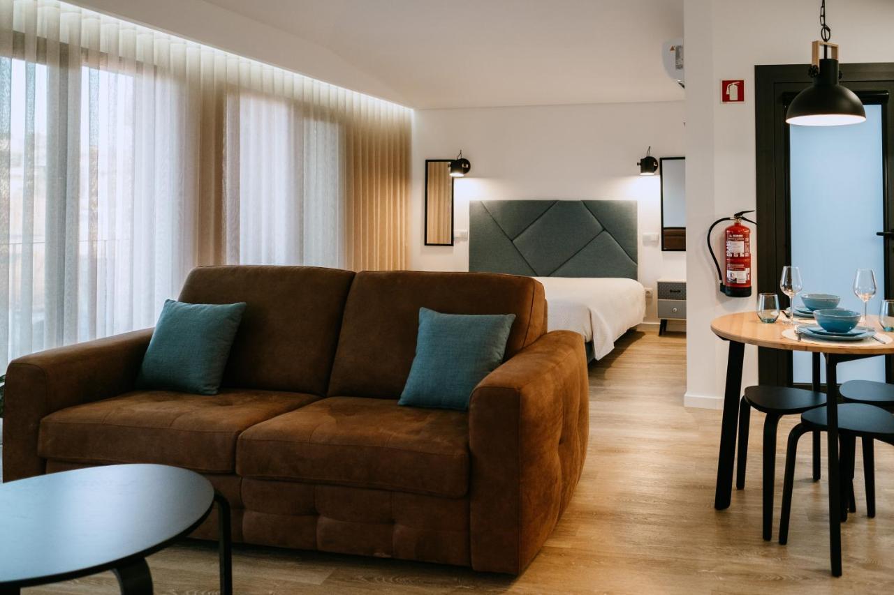 Villa Teresa Apartamentos ヴィラ・ノヴァ・デ・ガイア エクステリア 写真